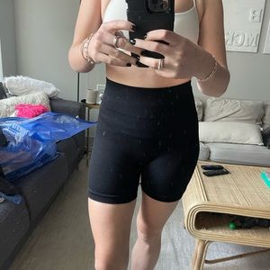Ribbed Biker Shorts